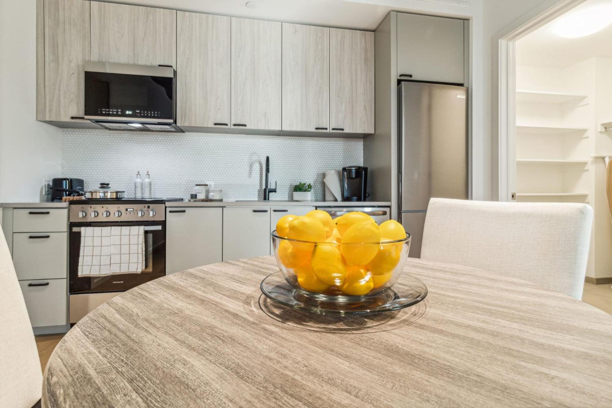 Contemporary City Living Apartments In Нэшвилл Экстерьер фото